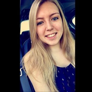 Meet your Posher, Carlie